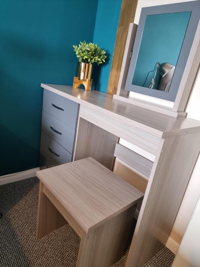 Lovely 2 Bedroom Serviced Apartment With Parking Mansfield Exterior foto
